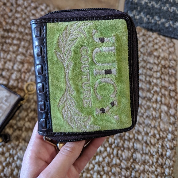 Juicy Couture Wallet Bundle - Picture 2 of 7